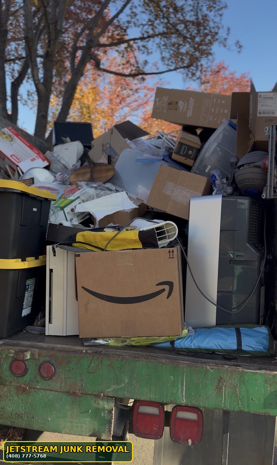 property cleanout and move out junk removal