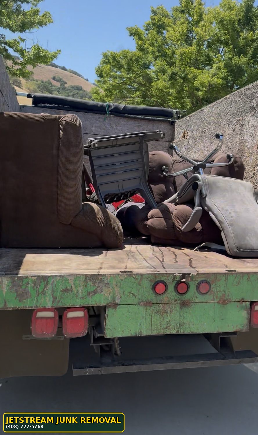 JetStream Junk Removal full truck load in San Jose