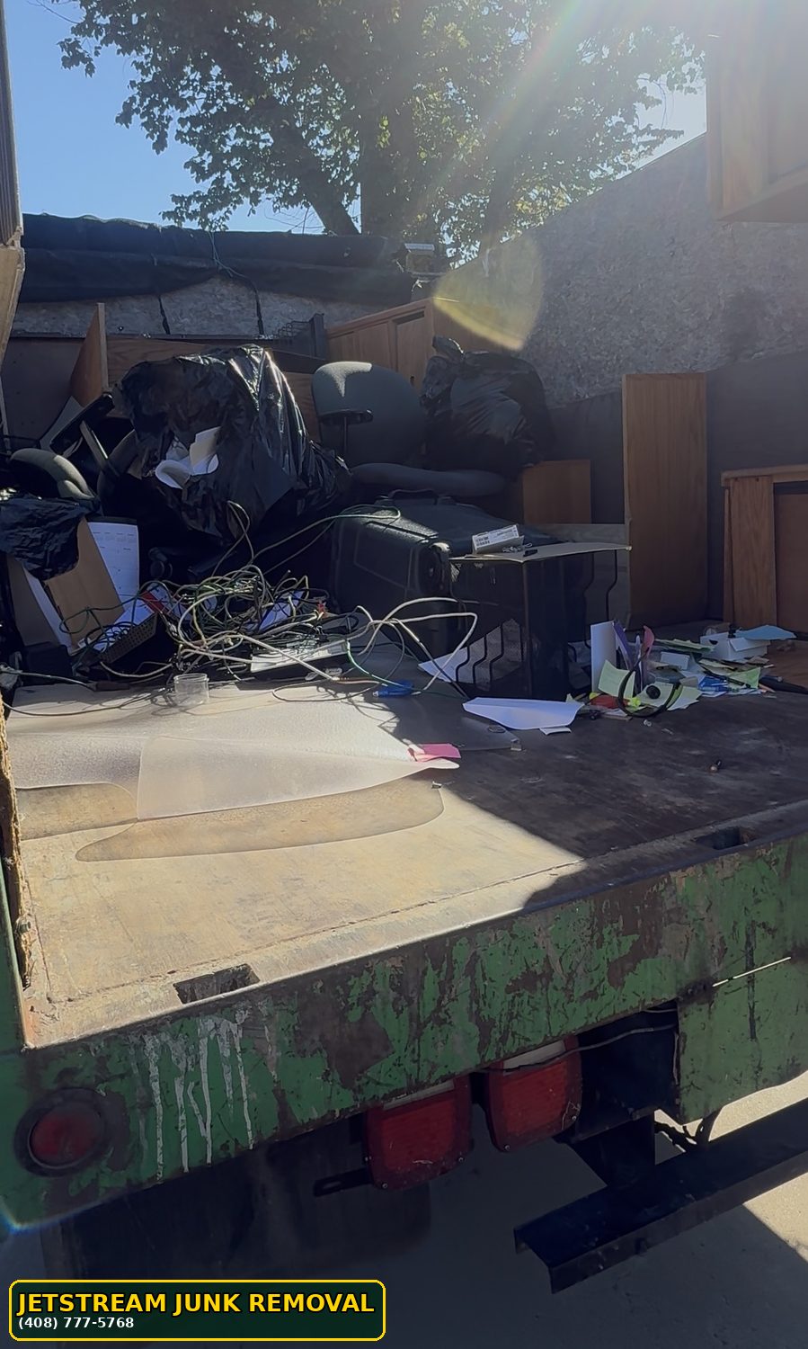yard debris removal and property cleanout